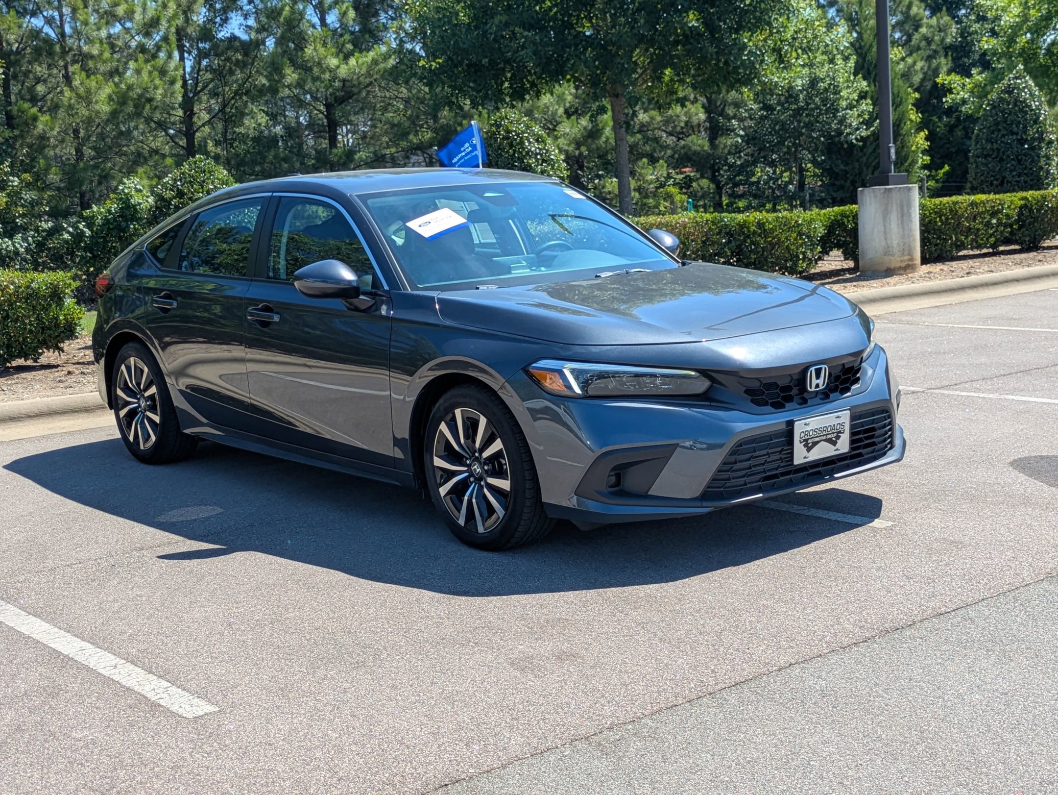 Used 2024 Honda Civic EX-L image 2