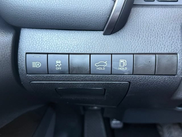 Used 2022 Toyota Camry SE FWD image 31