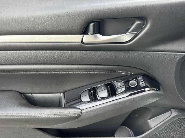 Used 2021 Nissan Altima 2.5 SV image 5