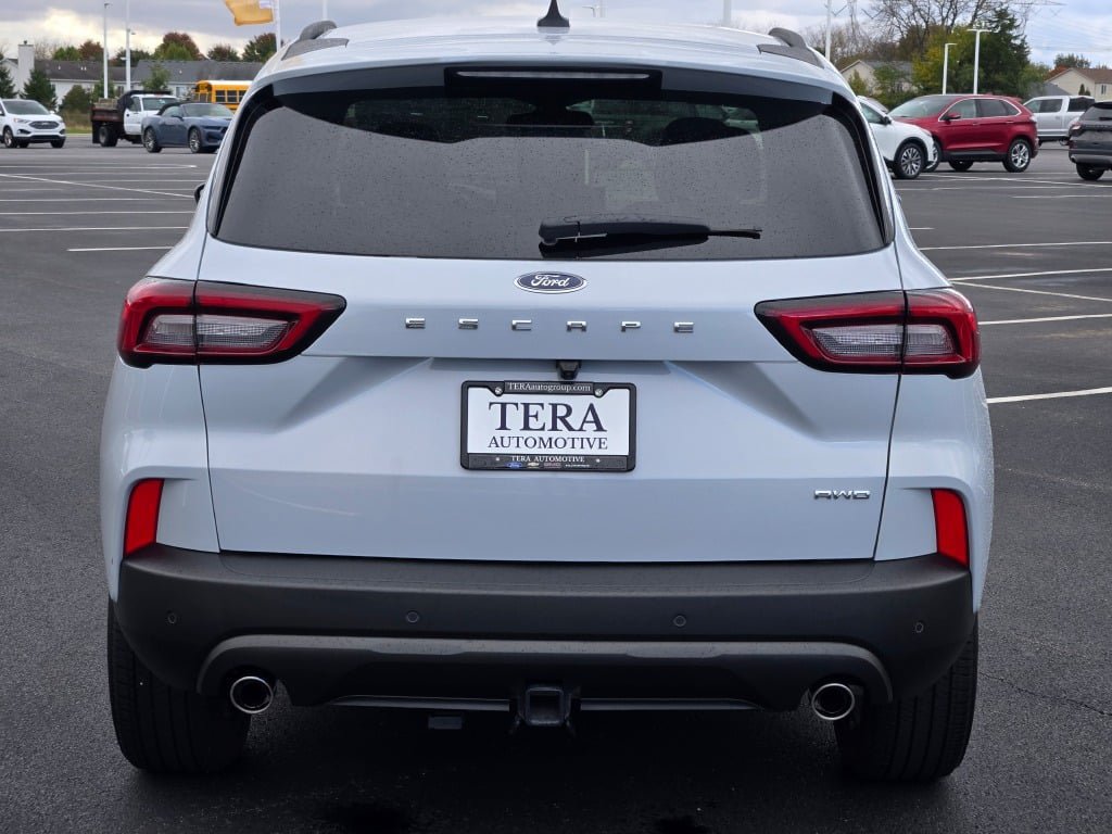 Certified 2025 Ford Escape ST-Line Select w/ Tech Pack #1 AWD/4WD image 14