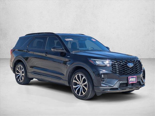 Certified 2025 Ford Explorer ST-Line w/ Premium Package RWD image 3