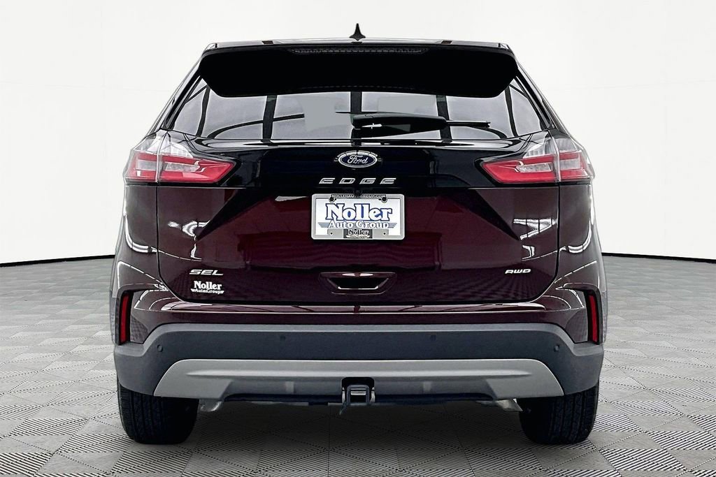 Certified 2024 Ford Edge SEL w/ Convenience Package AWD/4WD image 4