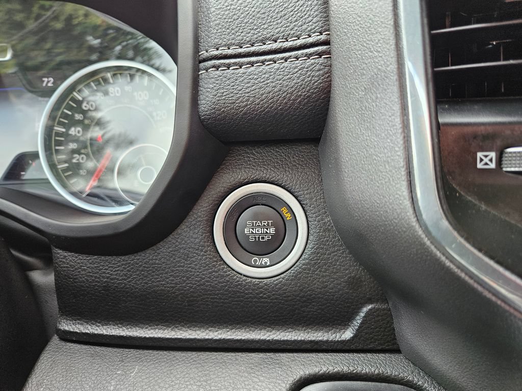 Used 2023 RAM 1500 Laramie AWD/4WD image 29