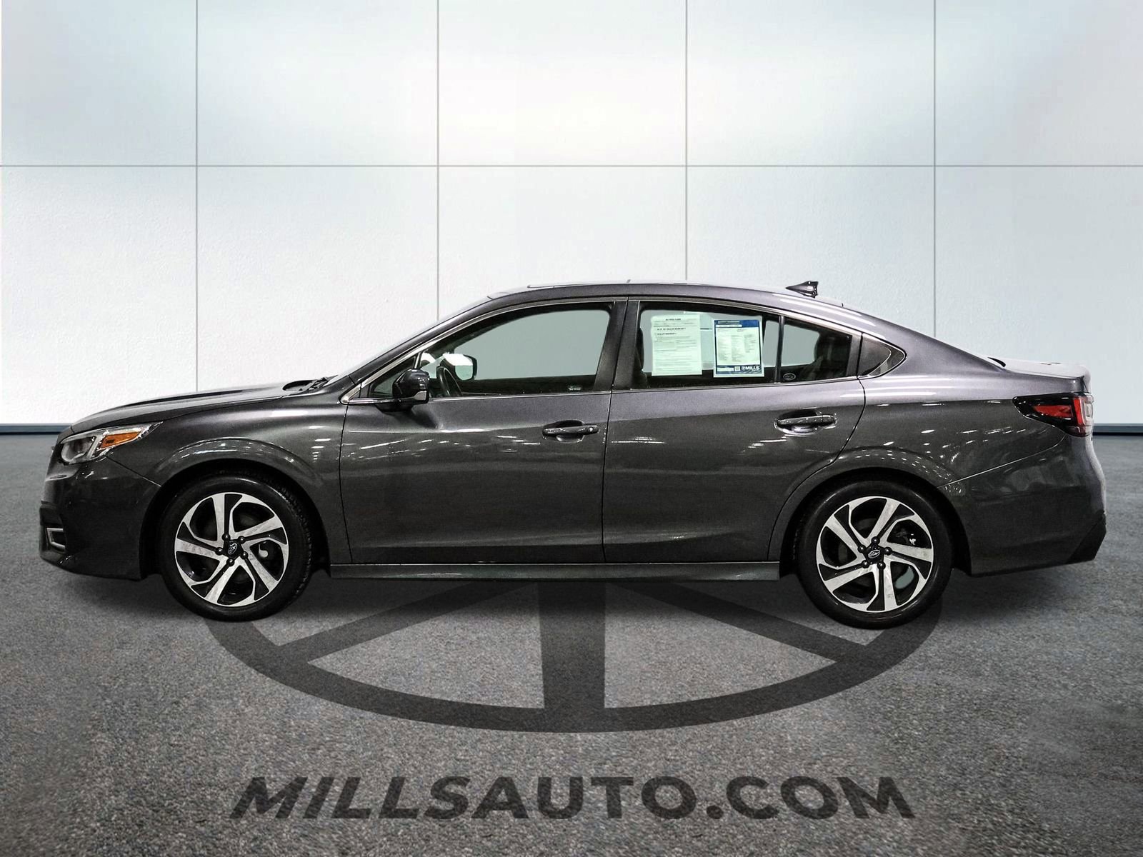 Used 2022 Subaru Legacy Limited image 9