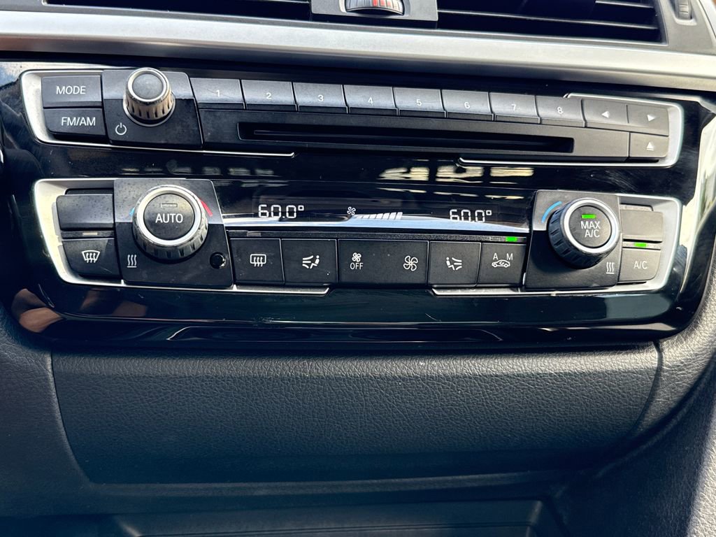 Used 2018 BMW 320i Sedan image 22