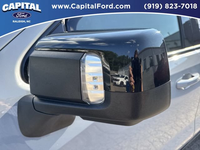 Used 2024 GMC Sierra 1500 AT4 w/ Technology Package AWD/4WD image 12