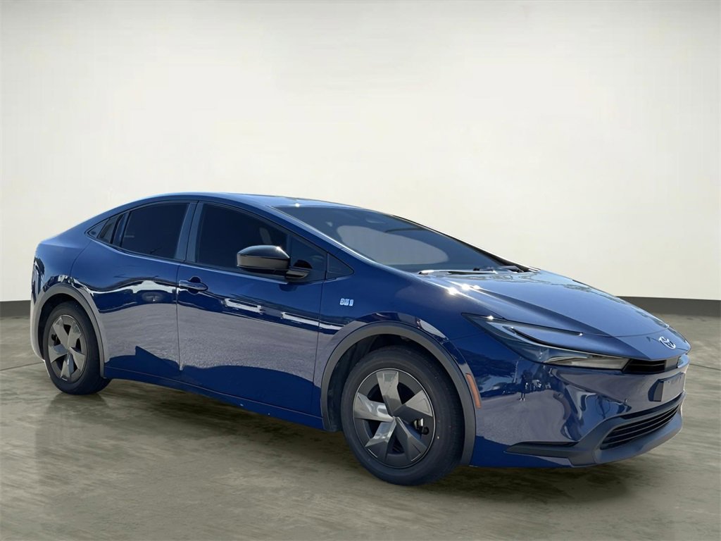 Used 2023 Toyota Prius LE image 13