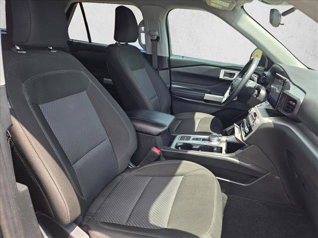 Certified 2023 Ford Explorer XLT RWD image 21