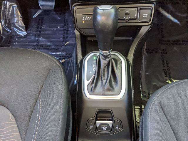 Used 2023 Jeep Renegade Latitude AWD/4WD image 11