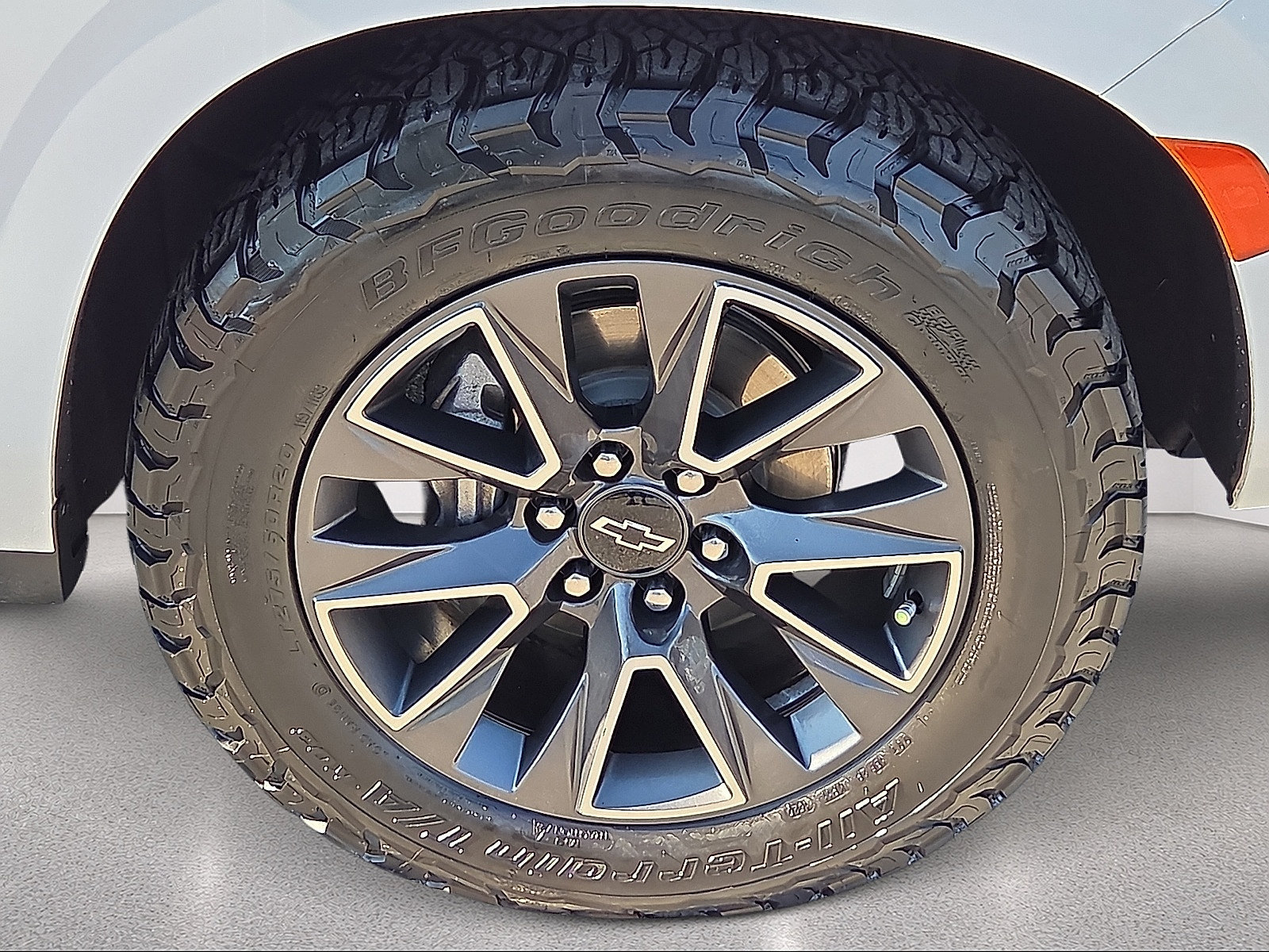 Used 2023 Chevrolet Tahoe Z71 w/ Z71 Off-Road Package AWD/4WD image 7