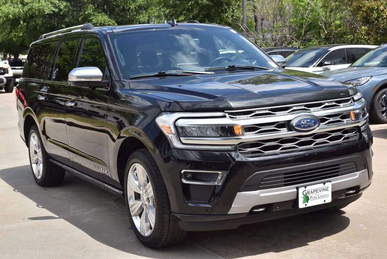 Certified 2024 Ford Expedition Max Platinum AWD/4WD image 4