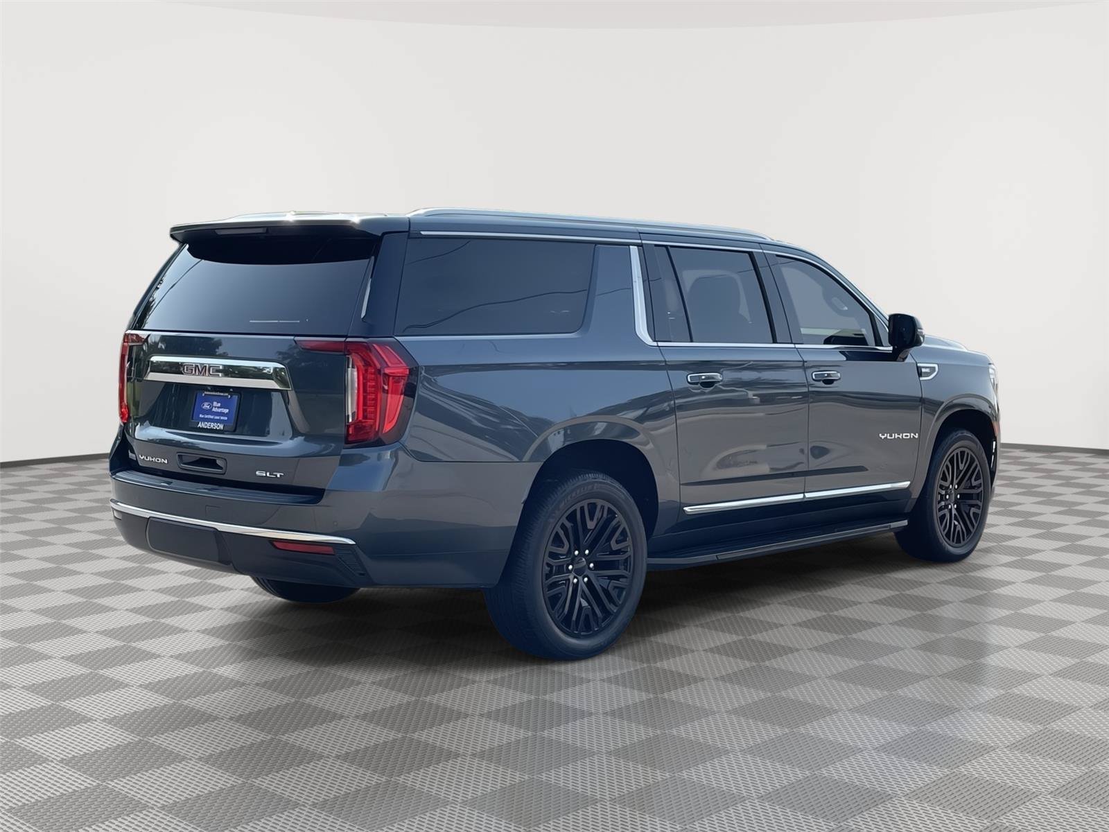 Used 2021 GMC Yukon XL SLT w/ SLT Premium Package AWD/4WD image 7