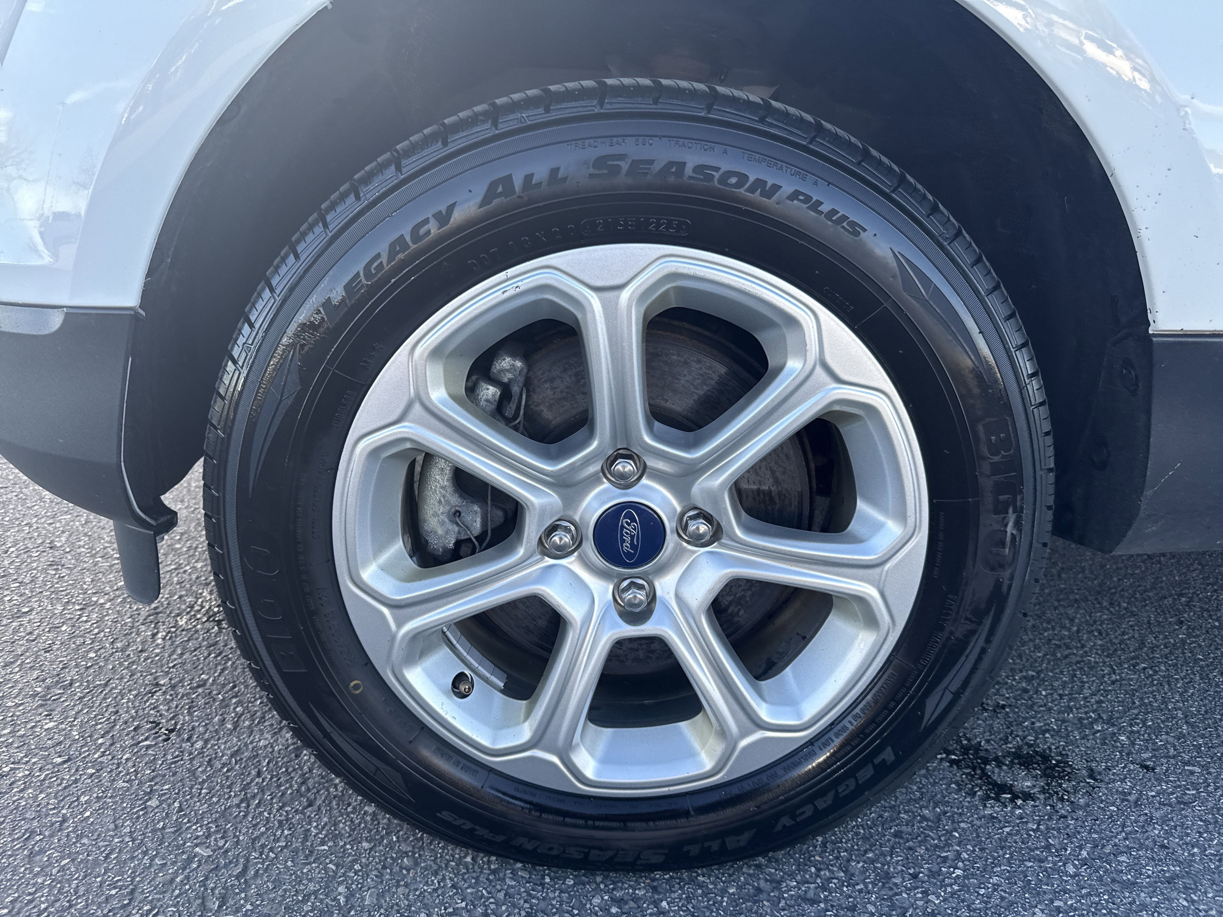 Certified 2018 Ford EcoSport SE w/ SE Cold Weather Package image 10