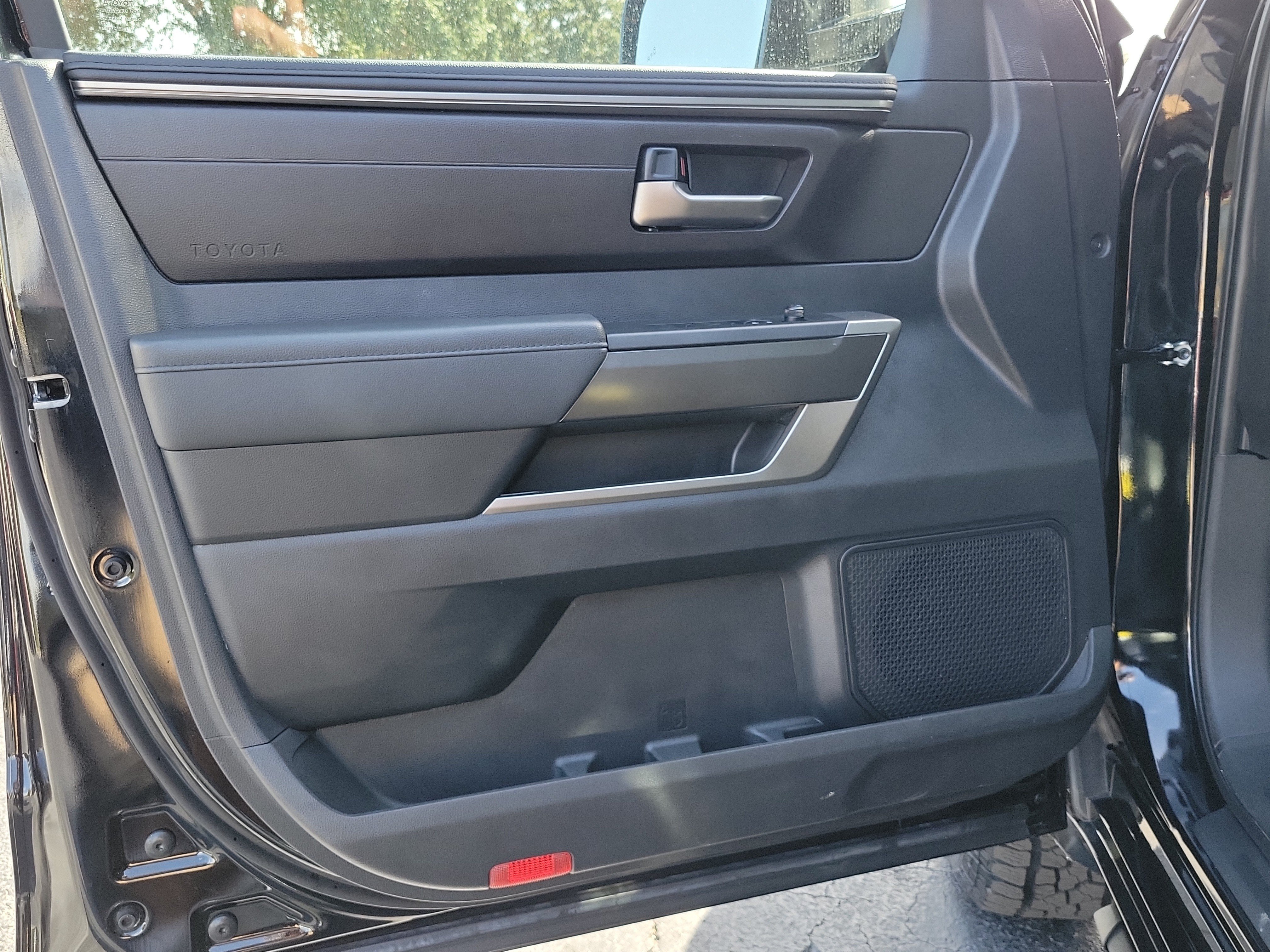 Used 2026 Toyota Tundra SR5 w/ SR5 Convenience Package AWD/4WD image 17