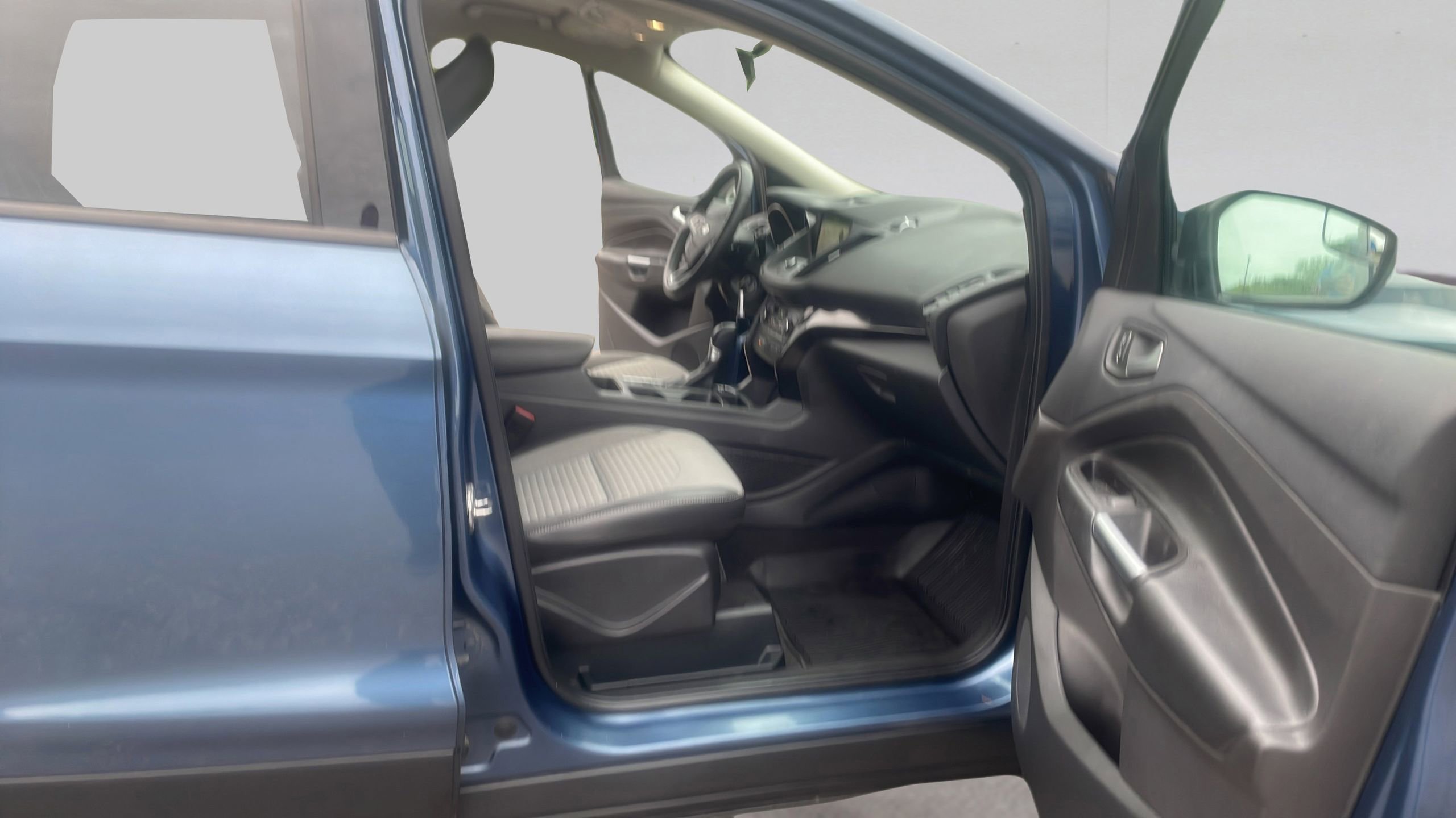 Certified 2018 Ford Escape SE w/ SE Sport Appearance Package AWD/4WD image 15