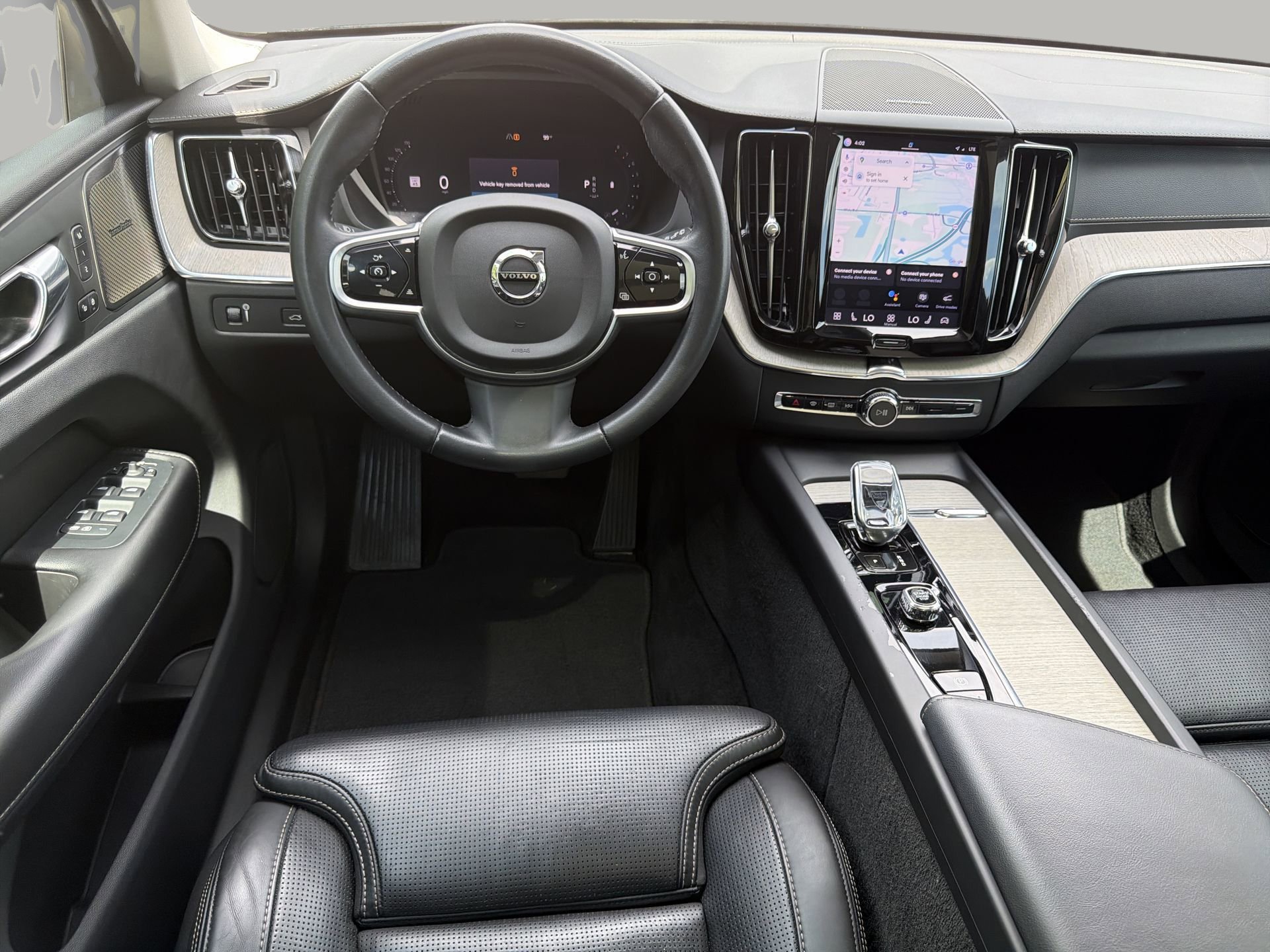 Used 2022 Volvo XC60 B5 Inscription w/ Protection Package Premier FWD image 48