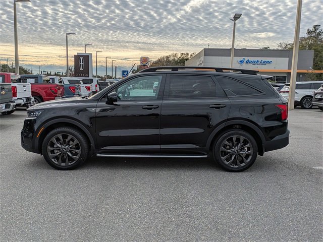 Used 2021 Kia Sorento SX Prestige image 2