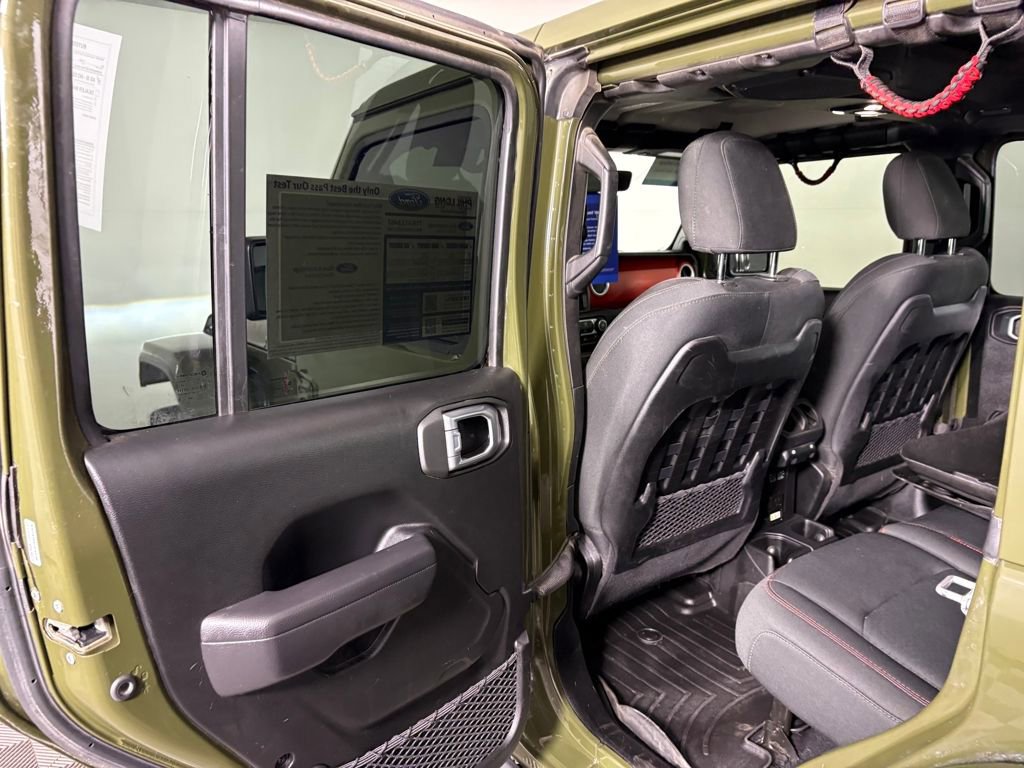 Used 2022 Jeep Wrangler Unlimited Rubicon w/ LED Lighting Group image 28
