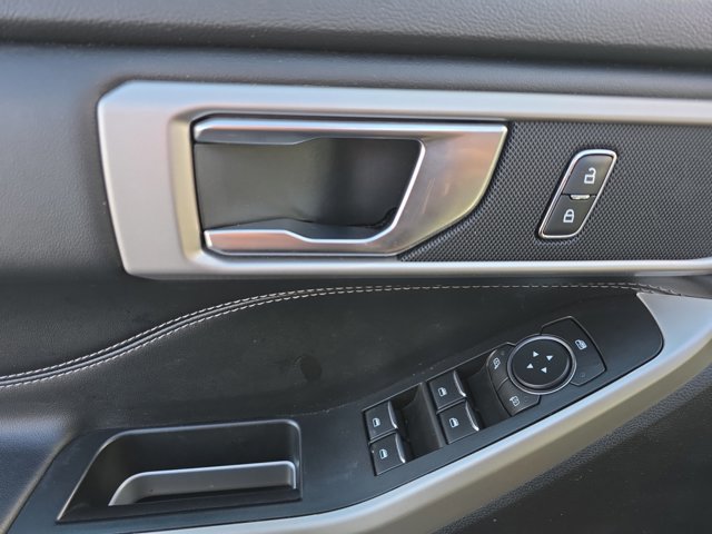 Certified 2021 Ford Explorer XLT w/ Equipment Group 202A image 12