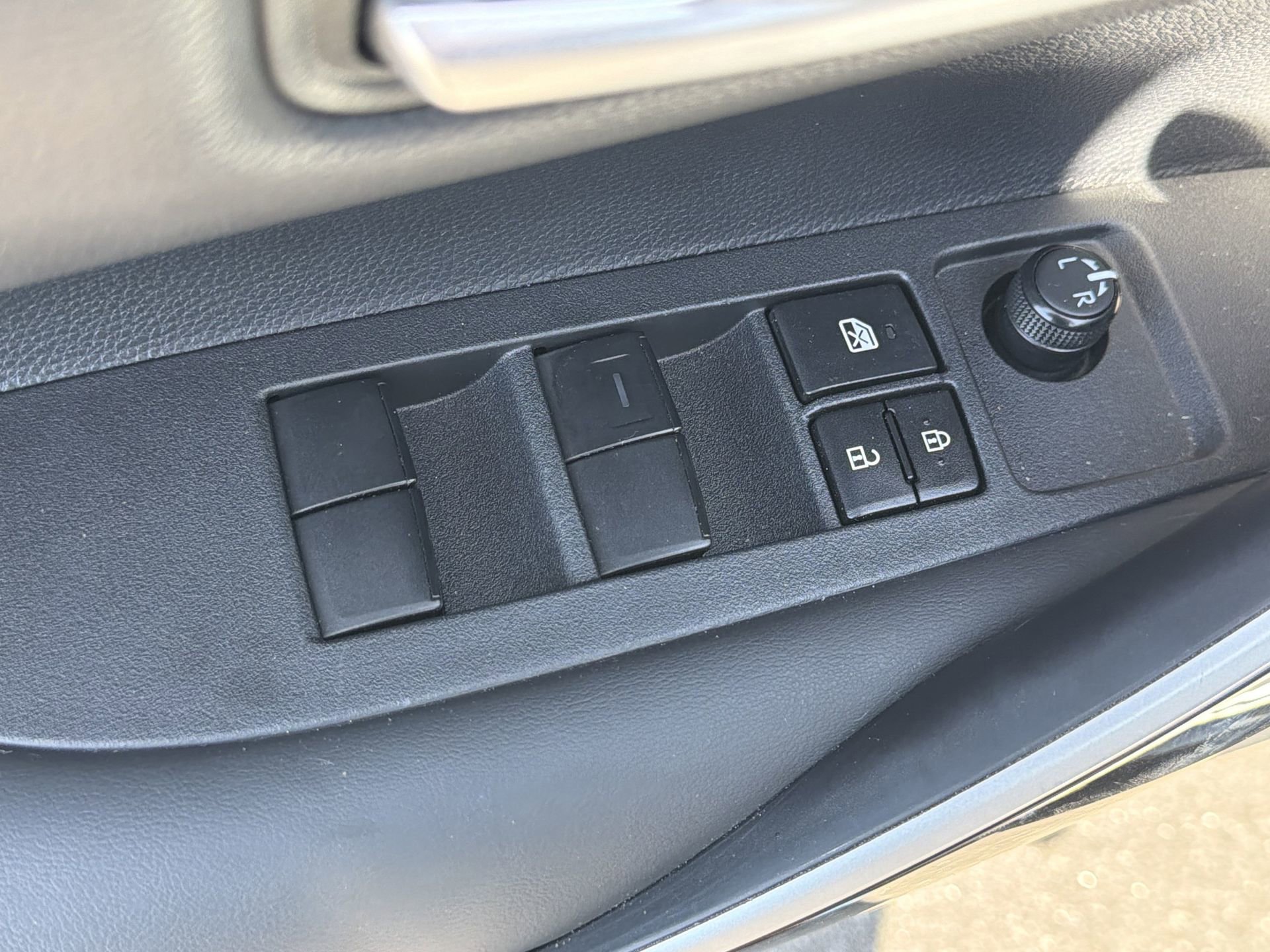 Used 2025 Toyota Corolla XSE image 23