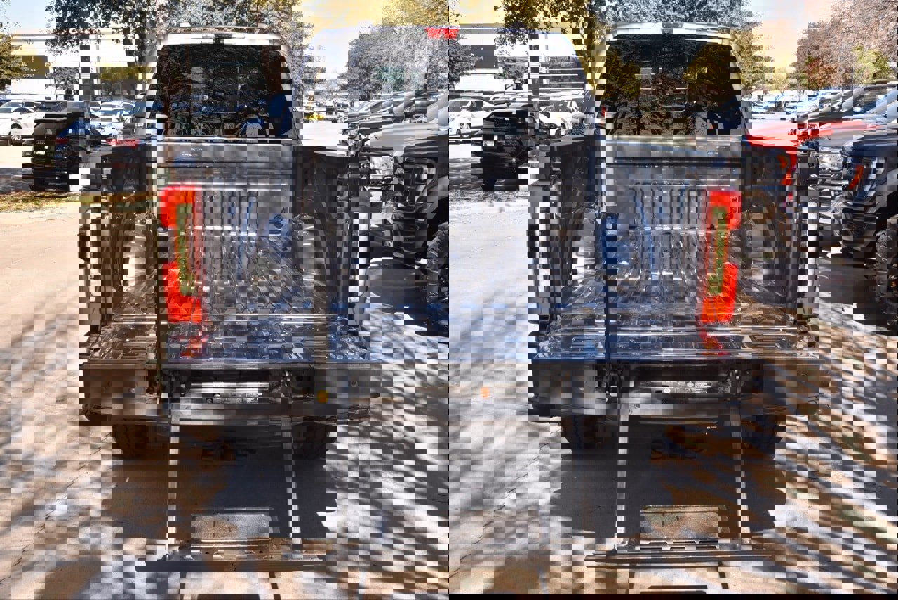 Certified 2024 Ford F250 Platinum w/ FX4 Off-Road Package image 42