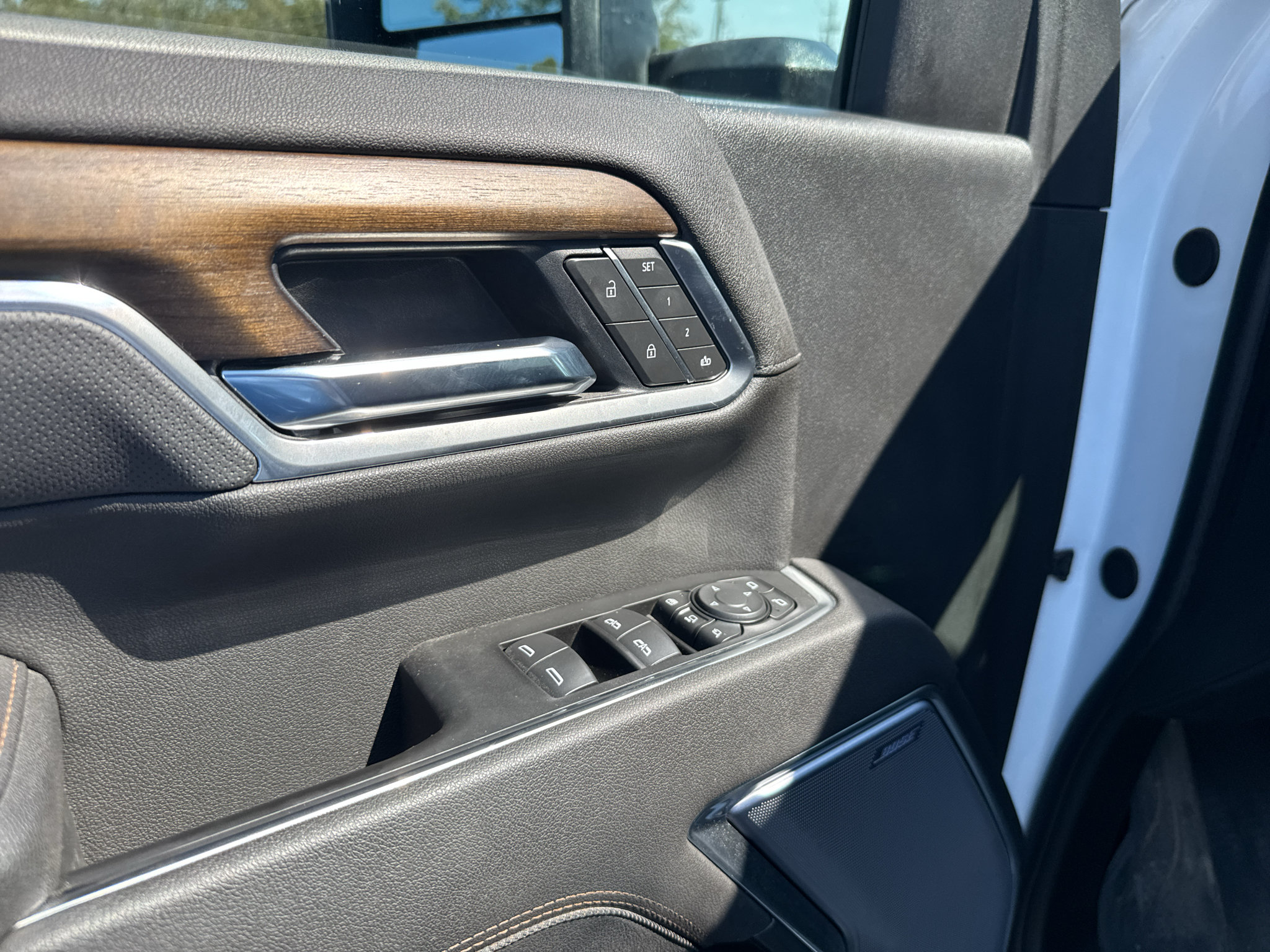 Used 2026 Chevrolet Silverado 2500 High Country w/ Technology Package AWD/4WD image 11