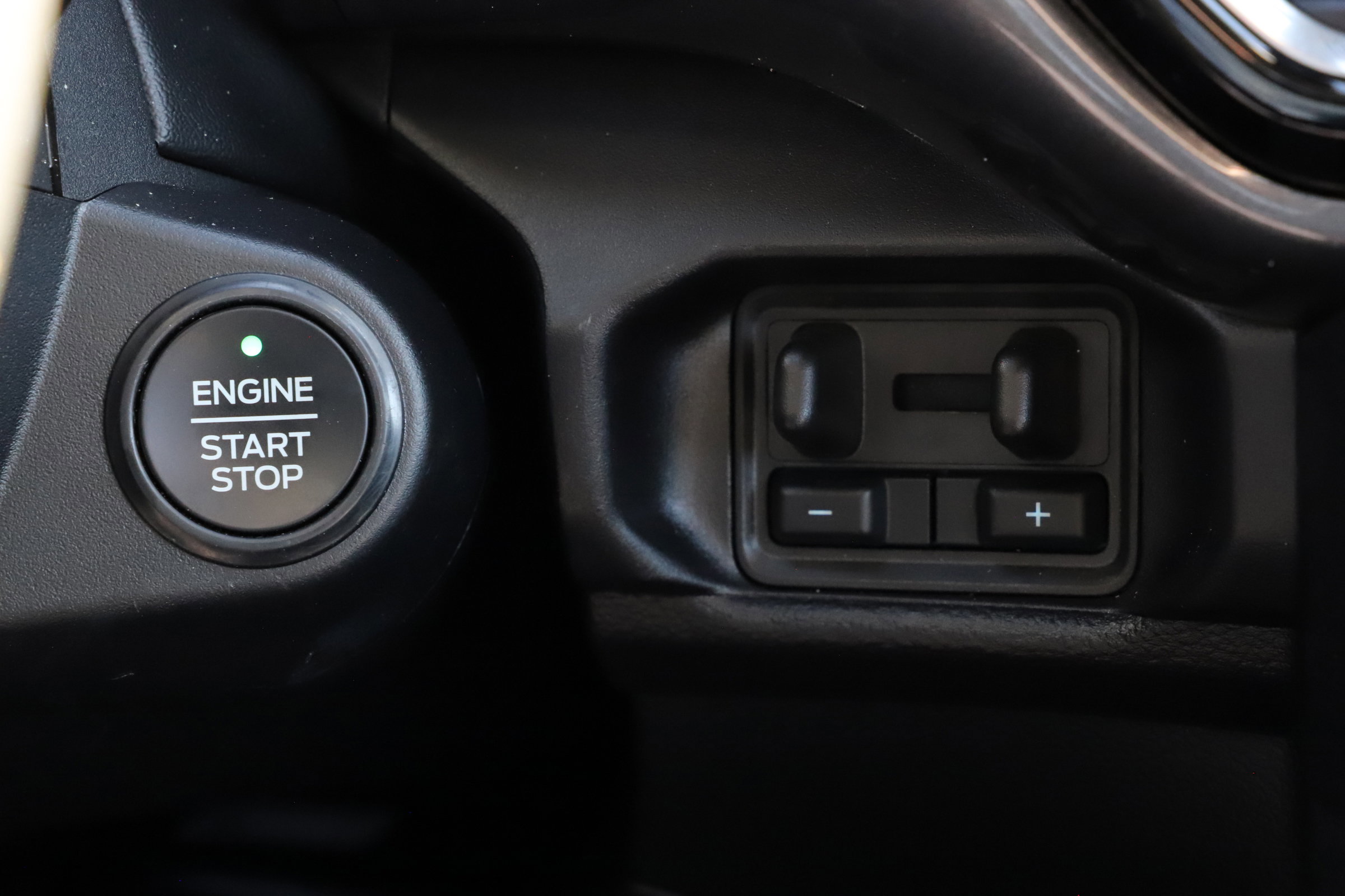 Certified 2025 Ford Ranger Lariat w/ Black Appearance Package image 36