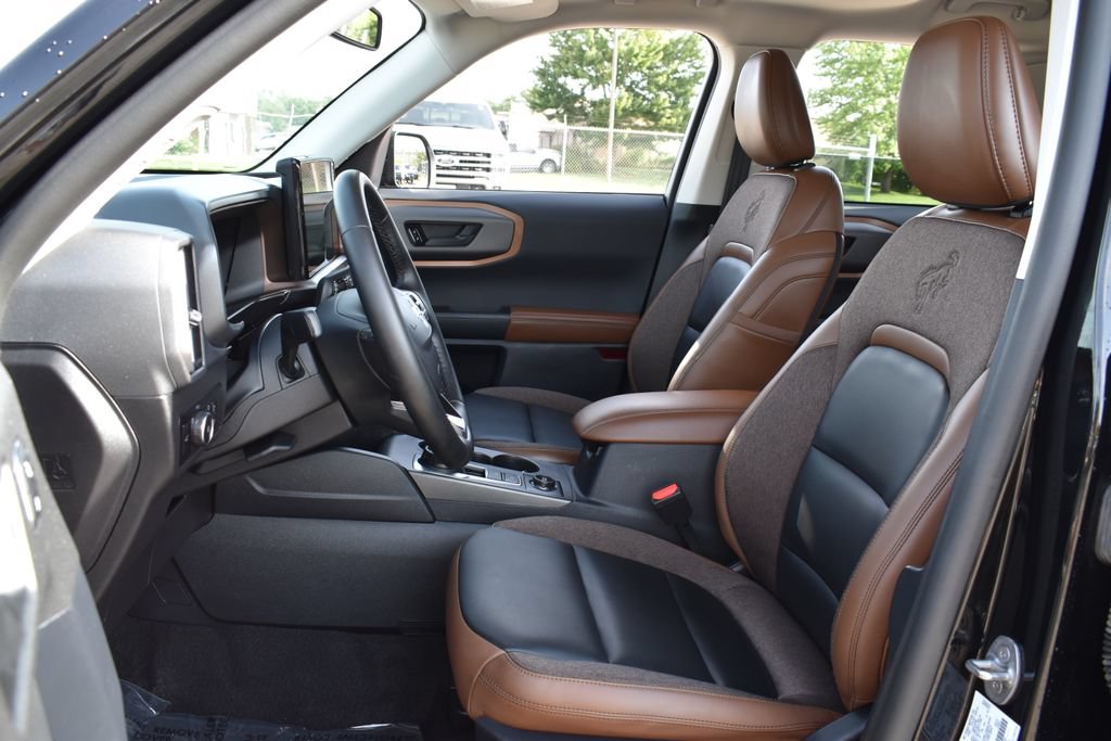Certified 2025 Ford Bronco Sport Outer Banks w/ Outer Banks Tech Package+ AWD/4WD image 27