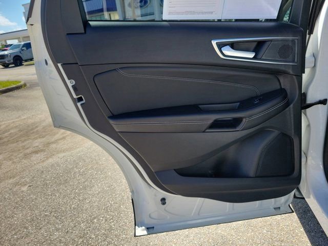 Certified 2024 Ford Edge Titanium w/ Equipment Group 301A AWD/4WD image 15