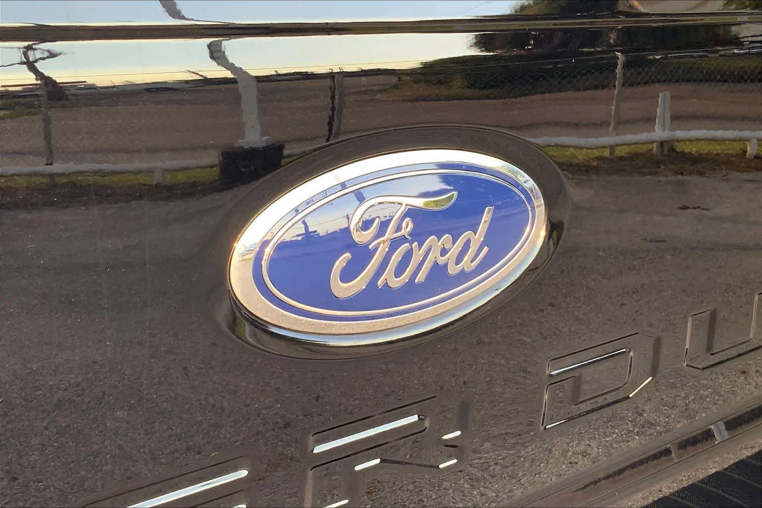 Certified 2024 Ford F250 XL w/ STX Appearance Package AWD/4WD image 10