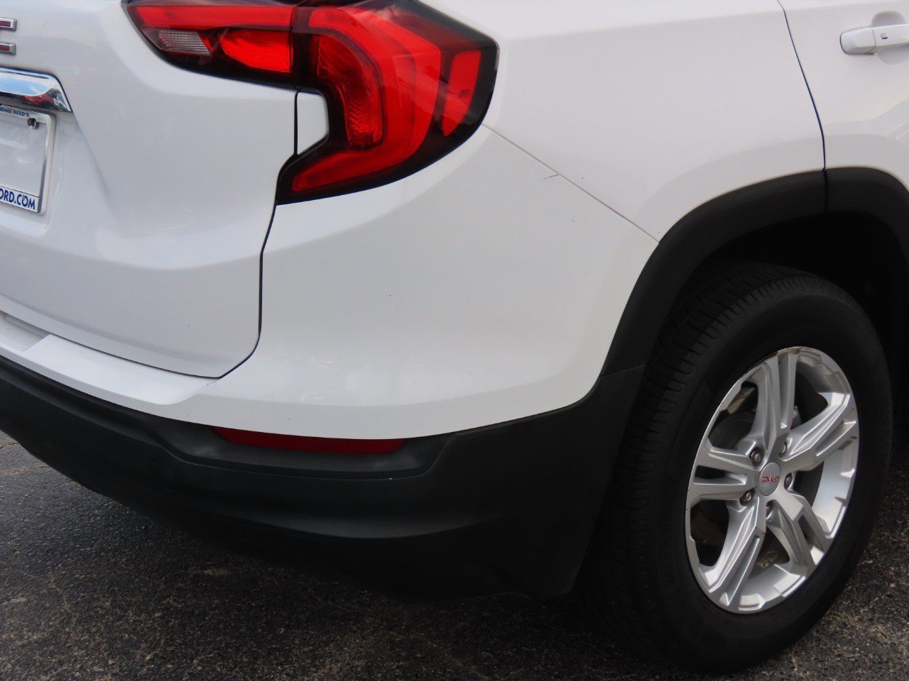 Used 2018 GMC Terrain SLE image 14