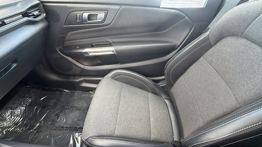 Certified 2025 Ford Mustang Convertible RWD image 12