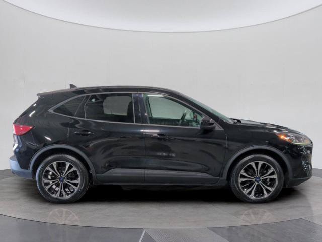 Certified 2022 Ford Escape SEL w/ SEL Stealth AWD Package image 9