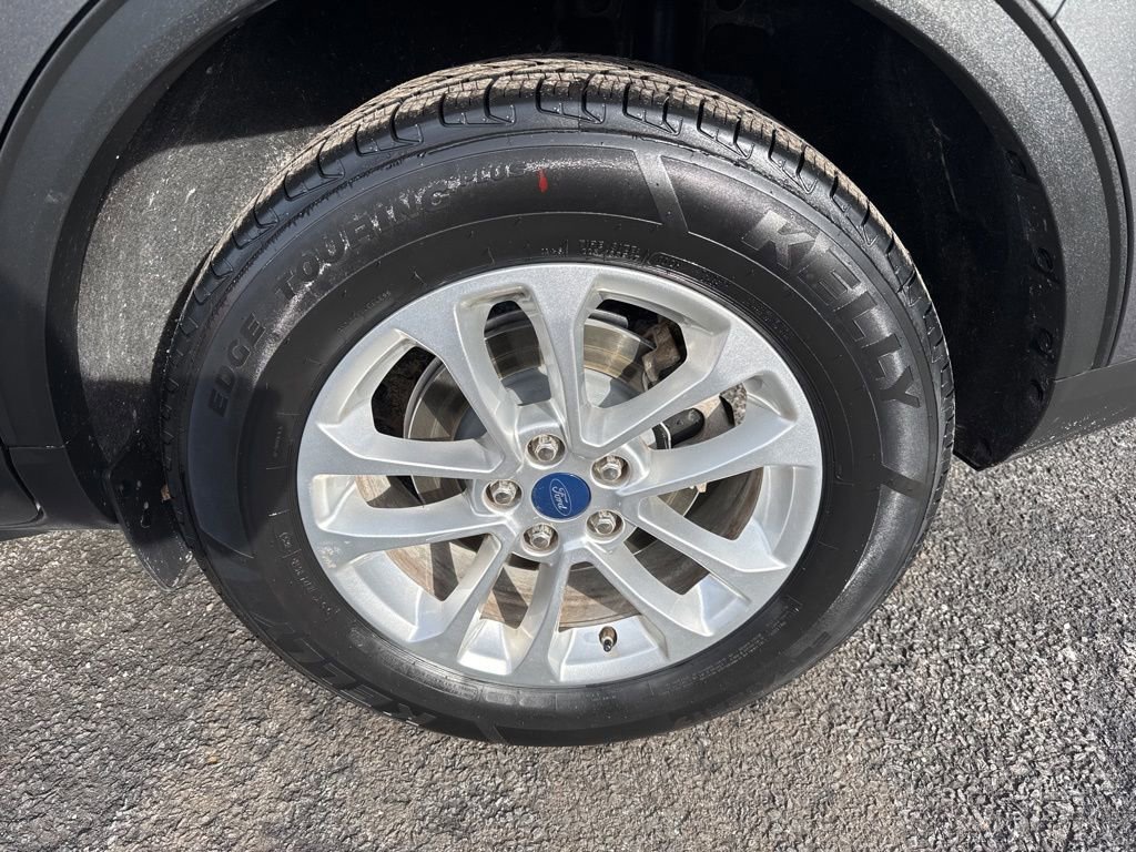 Certified 2022 Ford Escape SE w/ Cold Weather Package image 10