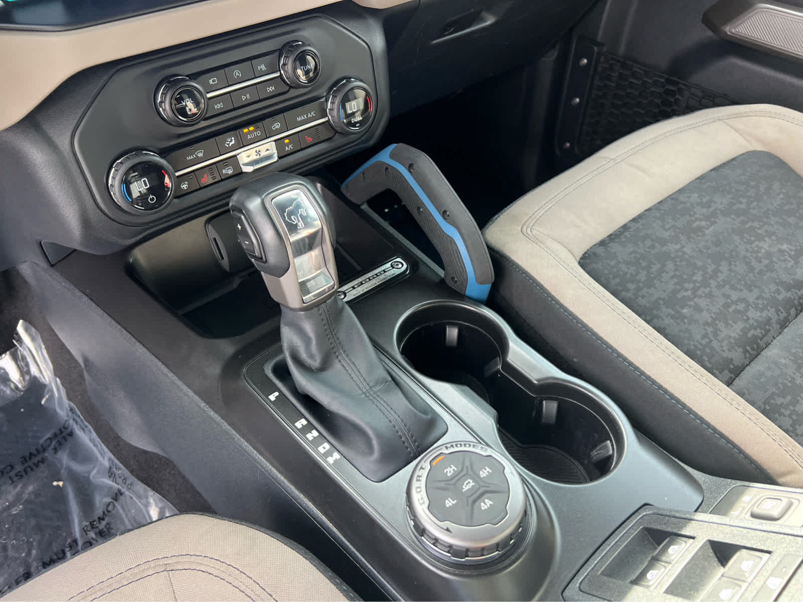 Certified 2023 Ford Bronco Wildtrak AWD/4WD image 37