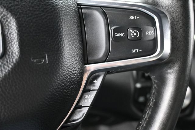 Used 2024 RAM 1500 Laramie AWD/4WD image 17