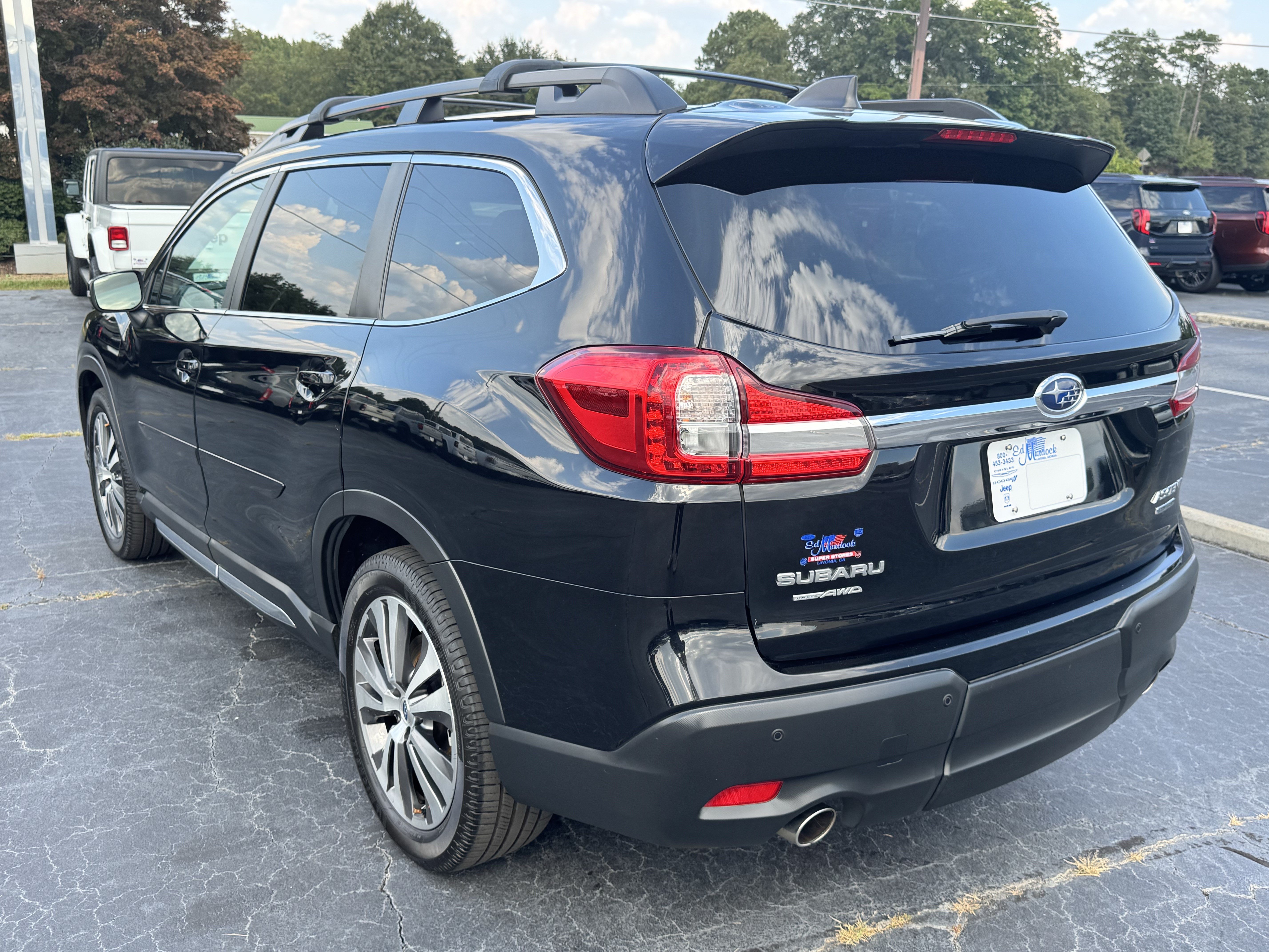 Used 2022 Subaru Ascent Limited w/ Technology Package AWD/4WD image 7