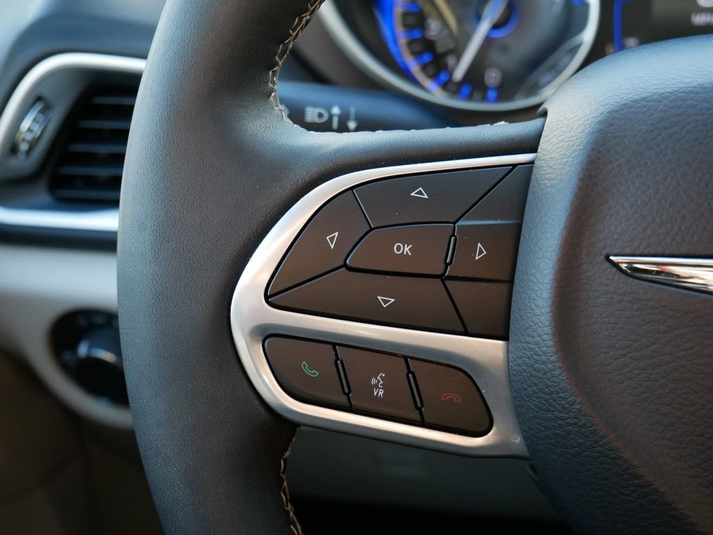 Used 2024 Chrysler Voyager LX FWD image 19