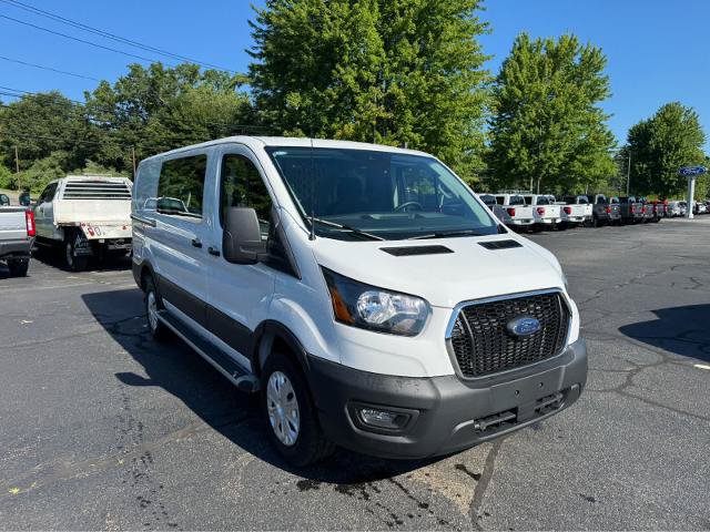 Certified 2025 Ford Transit 250 Low Roof w/ Exterior Upgrade Package RWD image 11
