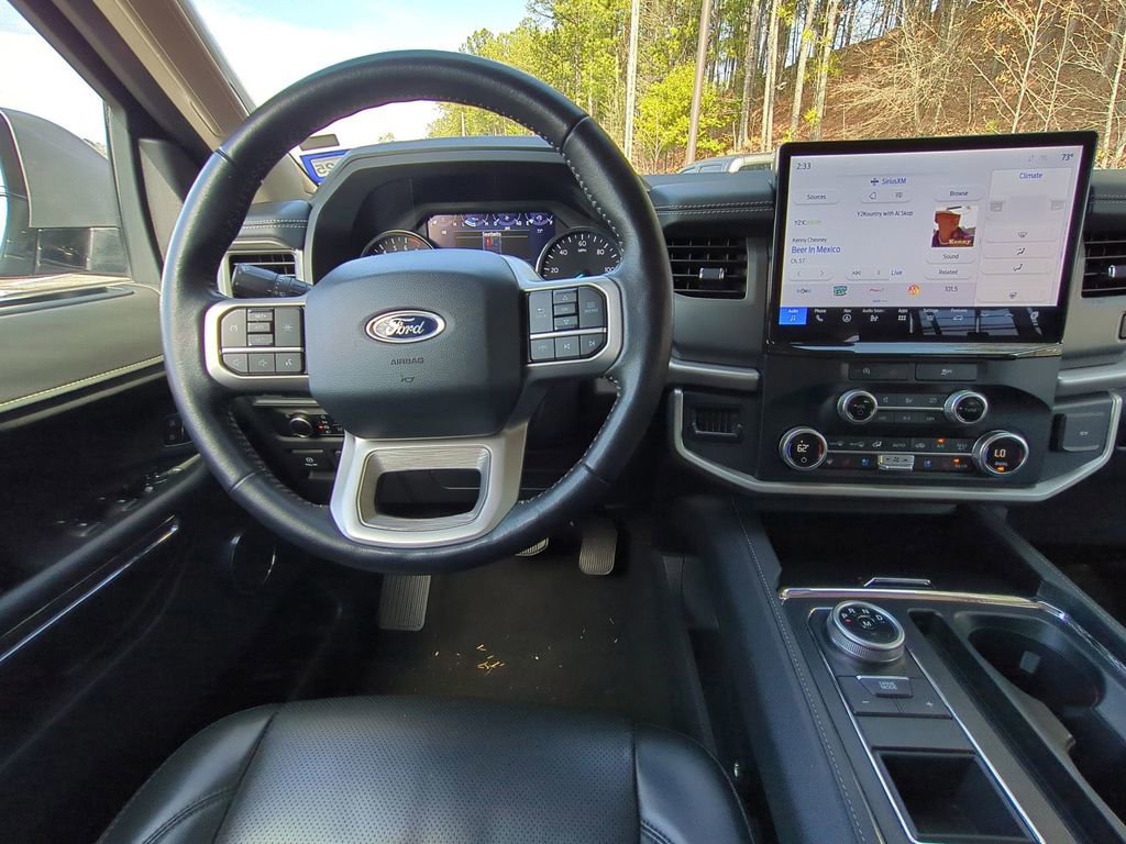Certified 2024 Ford Expedition XLT image 21