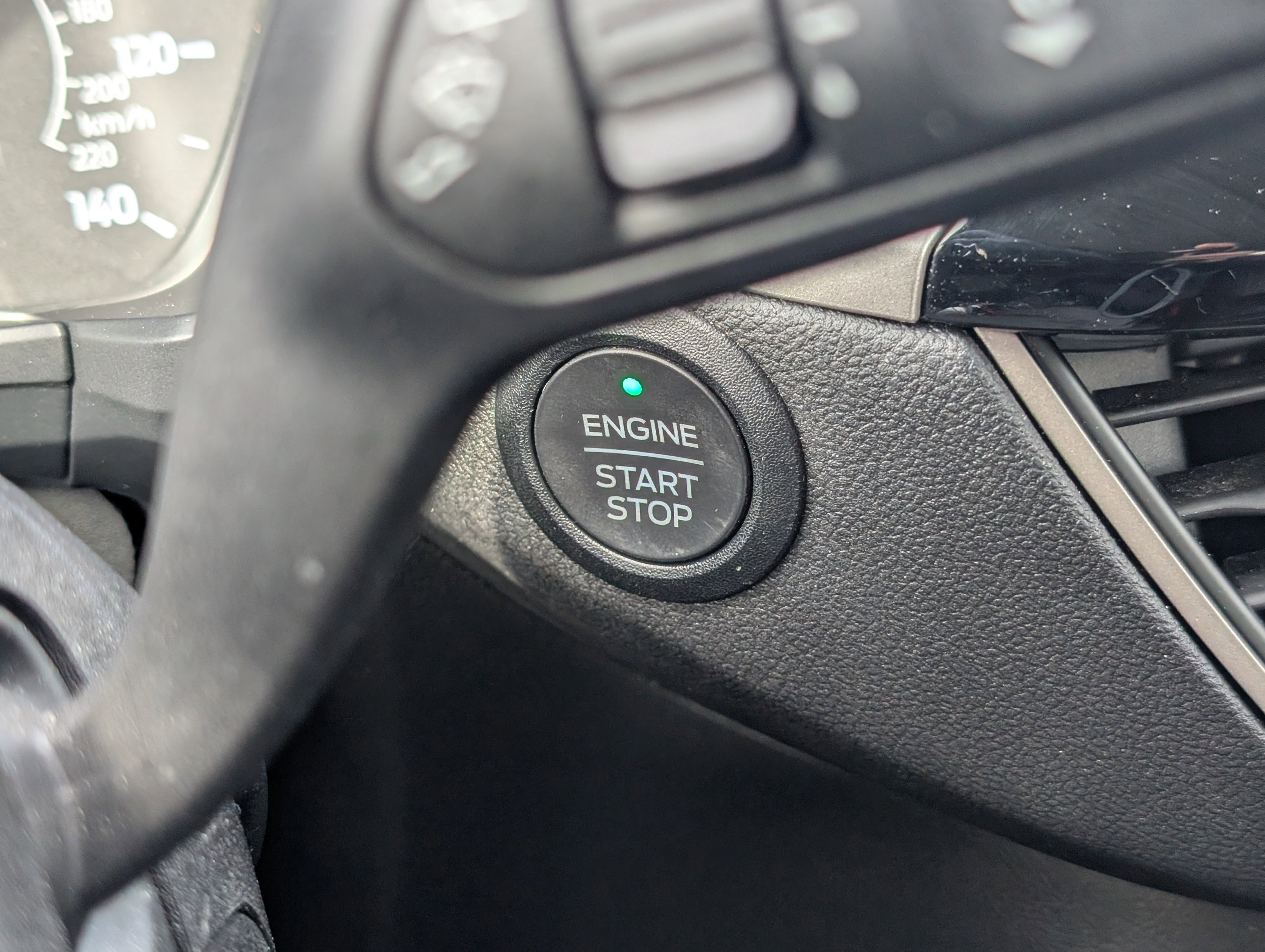 Certified 2022 Ford Escape SE w/ Cold Weather Package image 23