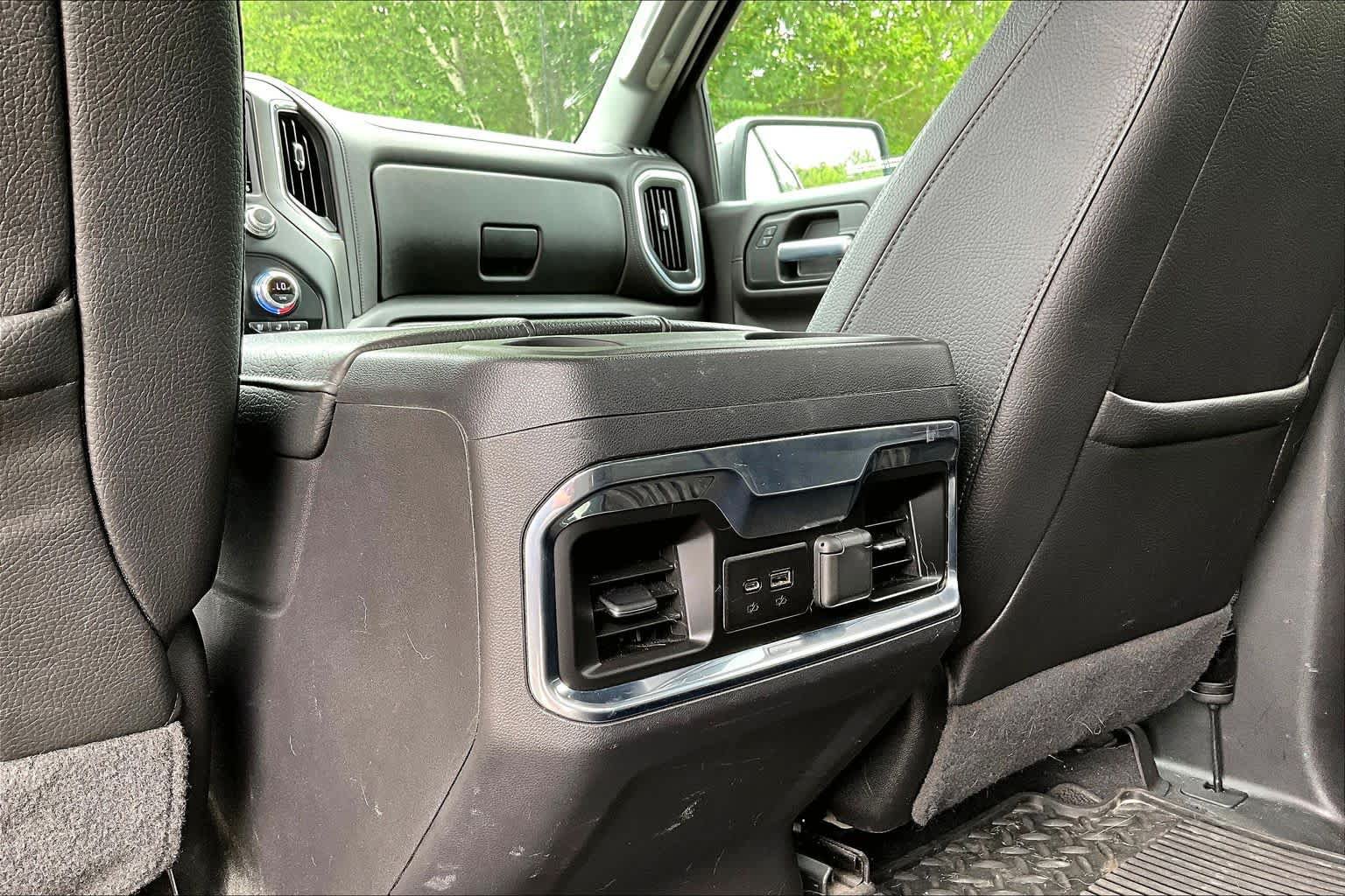 Used 2022 GMC Sierra 1500 Denali AWD/4WD image 36