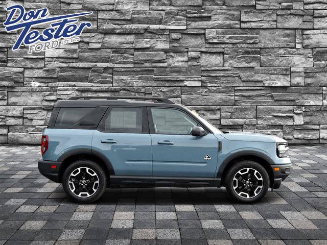 Certified 2022 Ford Bronco Sport Outer Banks w/ Tech Package AWD/4WD image 2