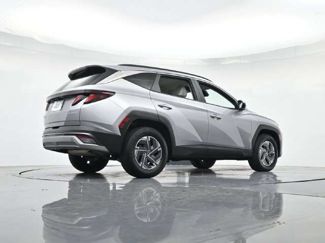 Used 2025 Hyundai Tucson Blue AWD/4WD image 31