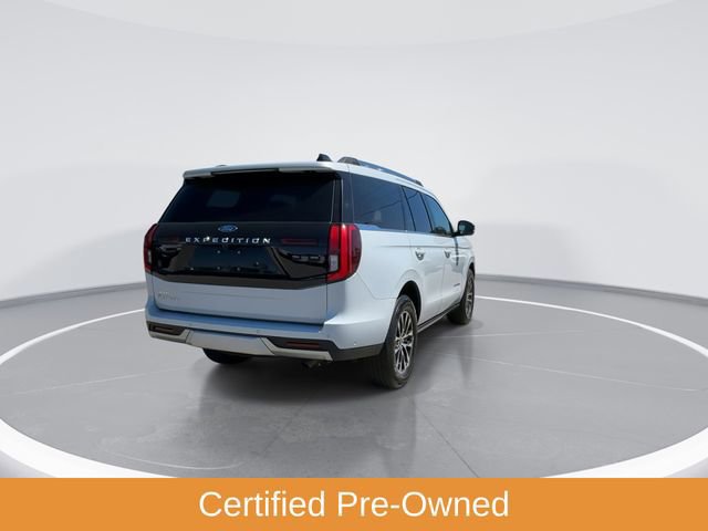 Certified 2025 Ford Expedition Platinum AWD/4WD image 3