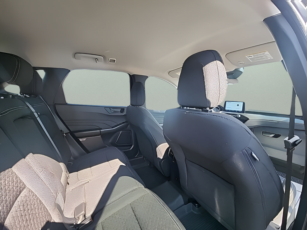 Certified 2024 Ford Escape Active AWD/4WD image 15