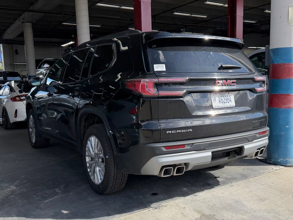 Used 2024 GMC Acadia Elevation image 4