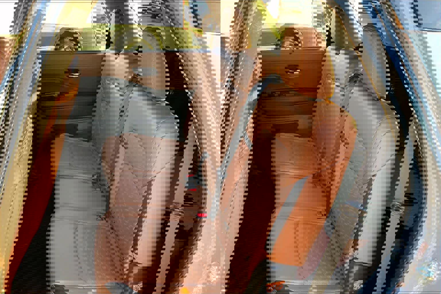 Used 2024 Nissan Pathfinder Platinum w/ Cargo Package image 19