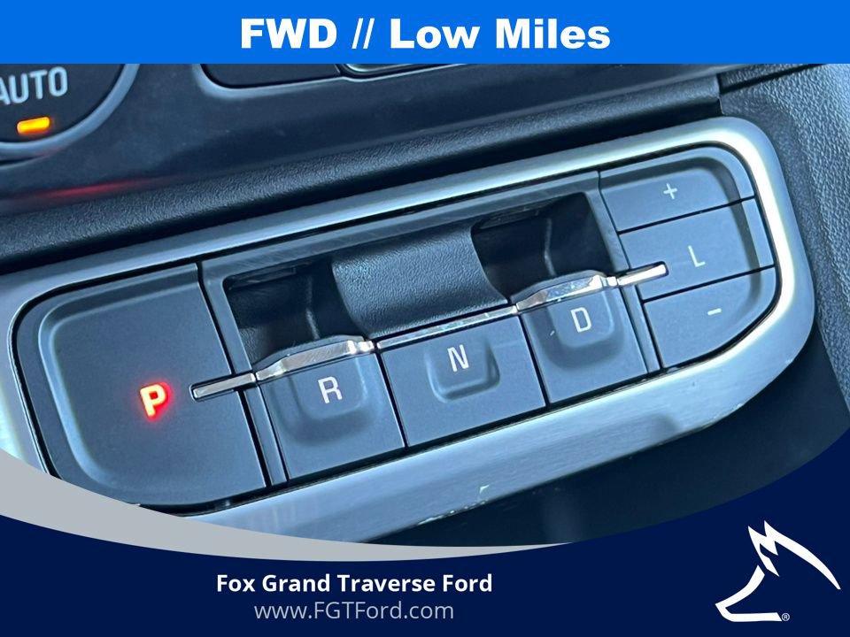 Used 2023 GMC Acadia SLT image 27