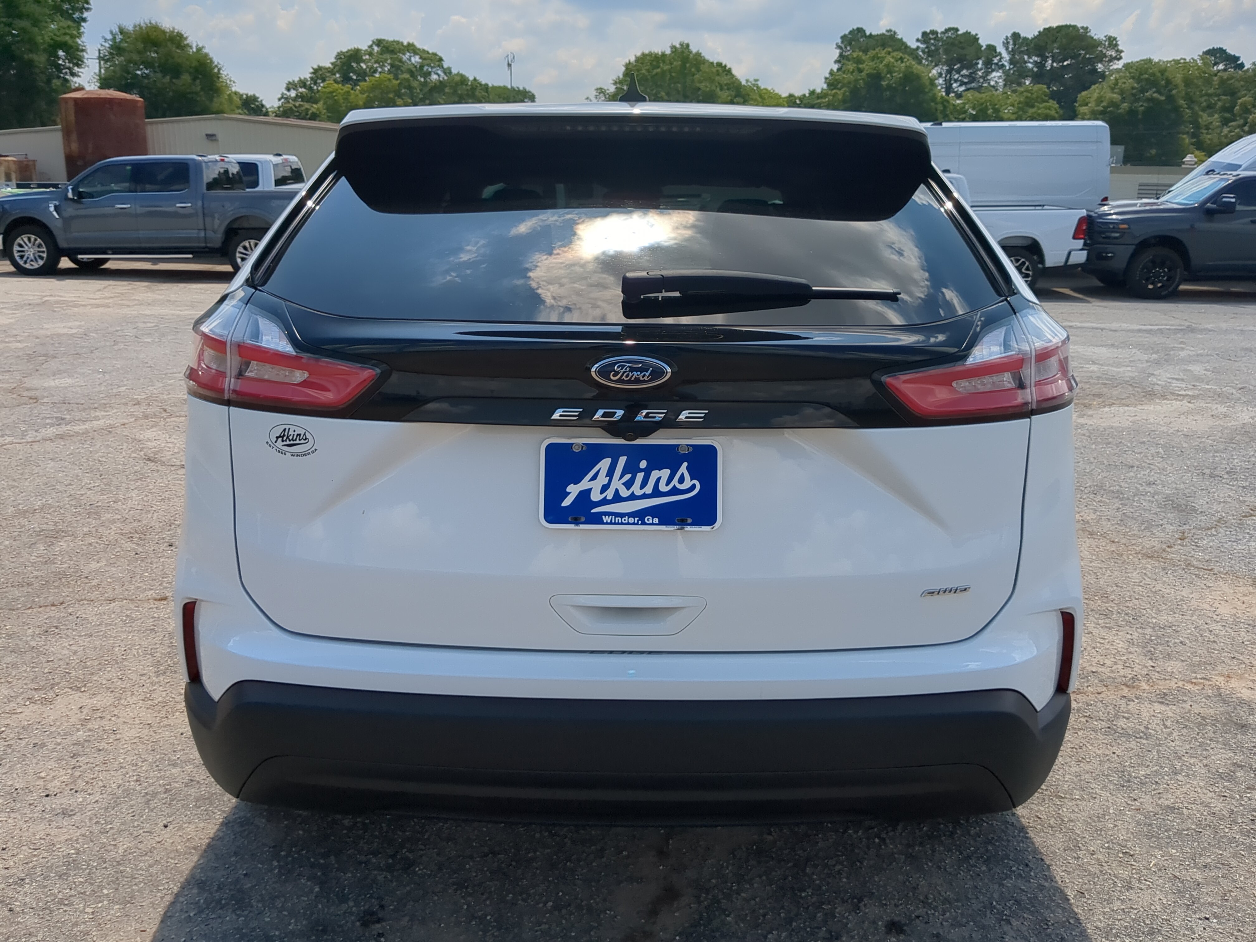 Certified 2024 Ford Edge SE w/ Cargo Accessory Package AWD/4WD image 4